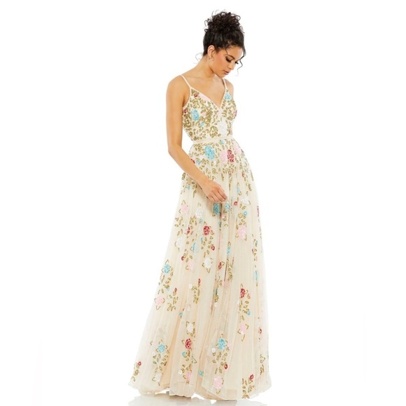 Mac Duggal 5400 *flawed* EMBELLISHED FLORAL SEQUINED GOWN - Picture 2 of 9